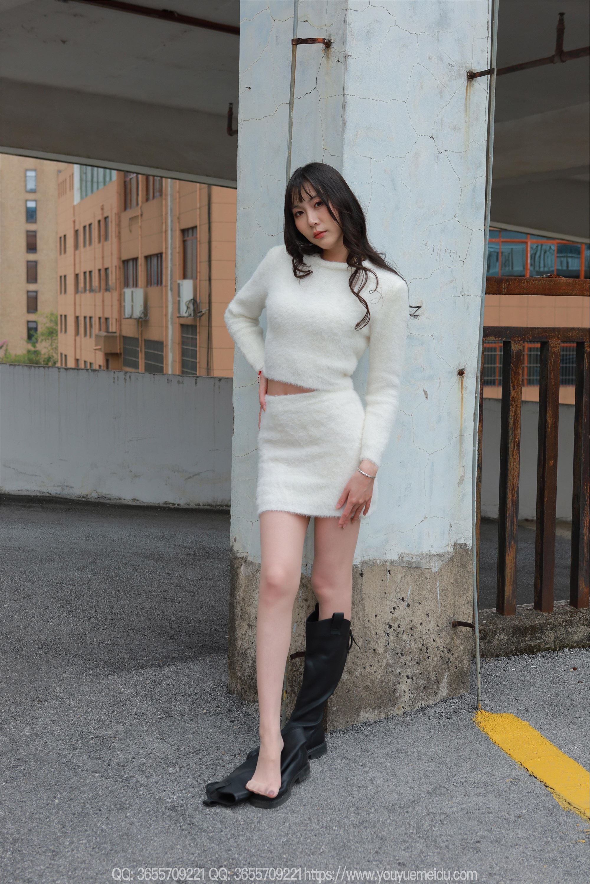 IESS异思趣向  2025.04.07 丝享家 .2021 团团《长靴包臀裙（下）》